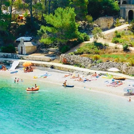 Hvar Villa